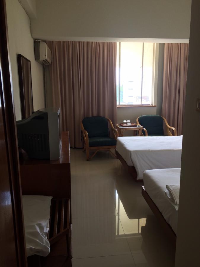 Paradorn Inn Chumphon Eksteriør billede