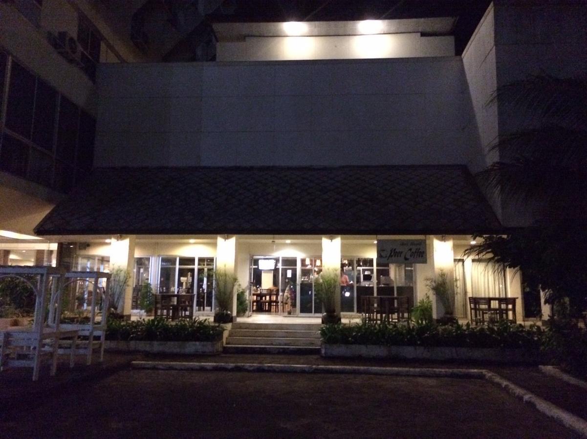 Paradorn Inn Chumphon Eksteriør billede
